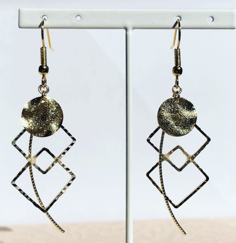 RIEアクセサリーの天然石オーダーメイド制作ピアス、イヤリング
